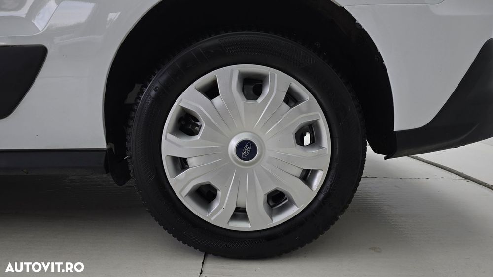 Ford Transit Connect - 22