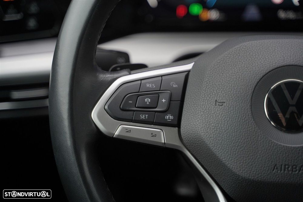 VW Golf 2.0 TDI Life DSG - 20