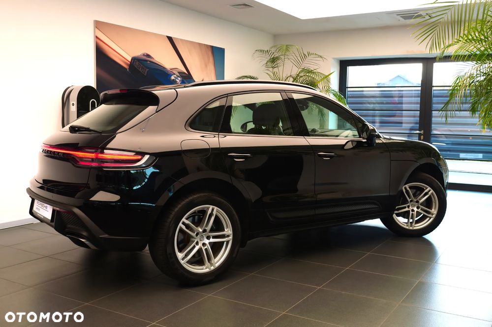 Porsche Macan Standard - 3