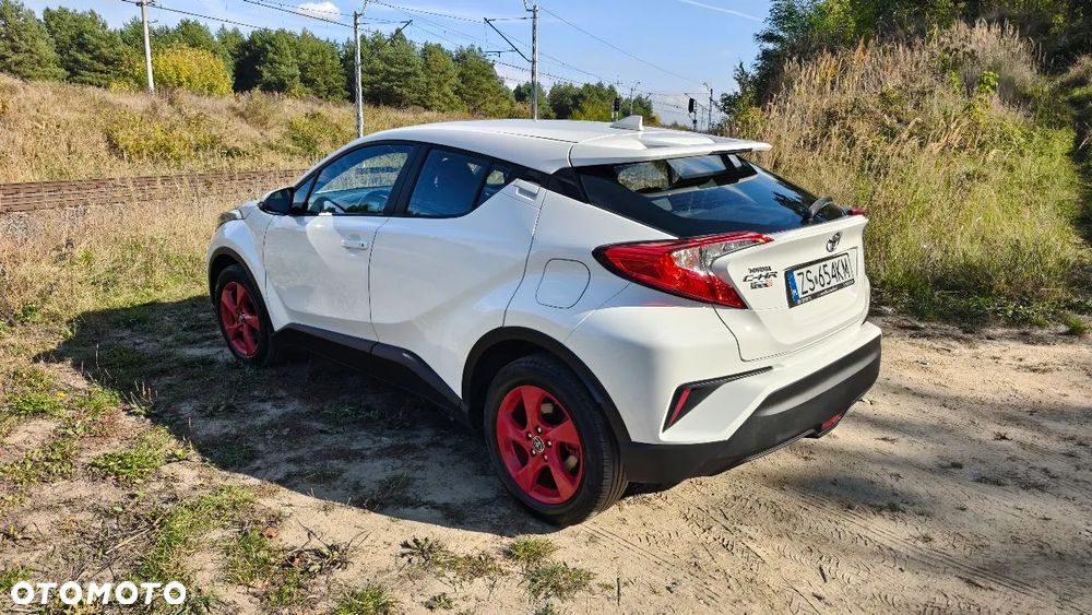 Toyota C-HR - 4