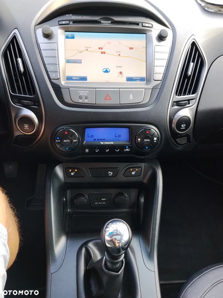 Hyundai ix35 1.7 CRDi 2WD blue Trend - 23