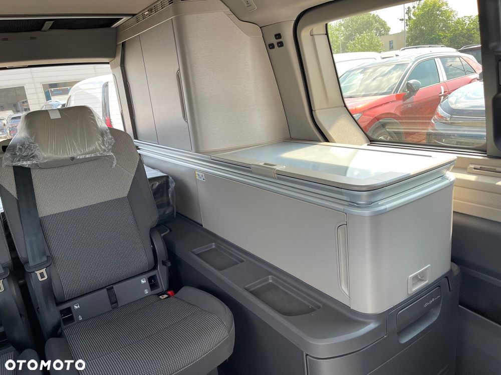 Volkswagen California - 33