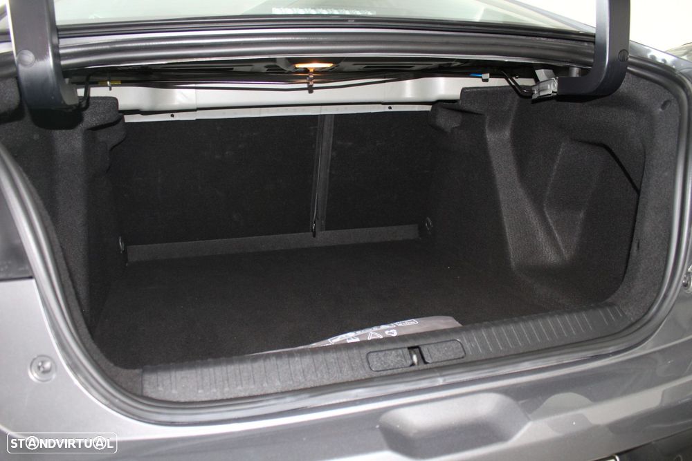 Citroën C4 X 1.2 Hybrid Plus e-DSC6 - 12