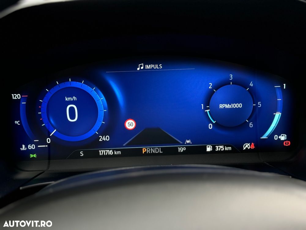 Ford Kuga 1.5 EcoBlue A8 FWD Titanium - 11