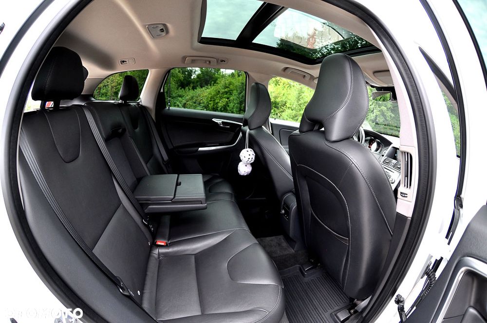 Volvo XC 60 T5 AWD Inscription - 21