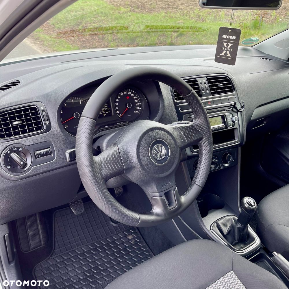 Volkswagen Polo 1.4 Highline - 13