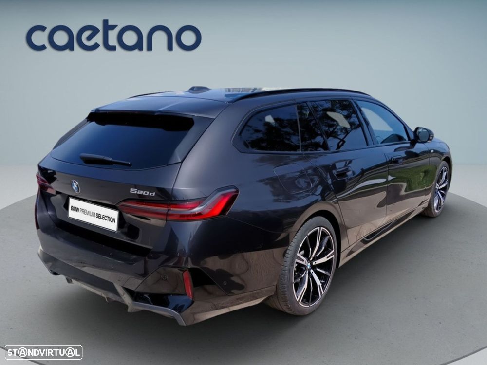BMW 520 d Pack Desportivo M - 8
