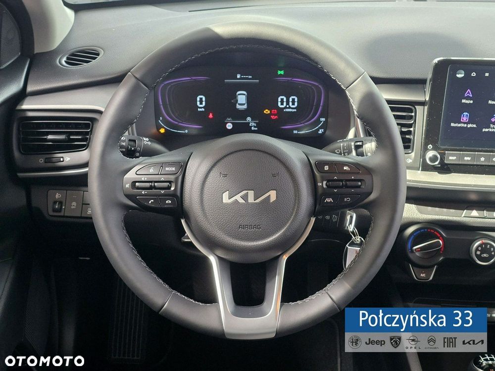 Kia Stonic - 16