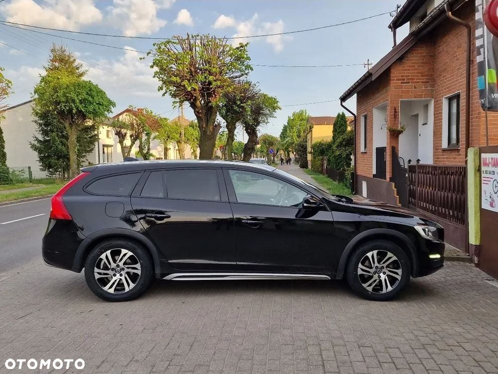Volvo V60 Cross Country D3 - 10