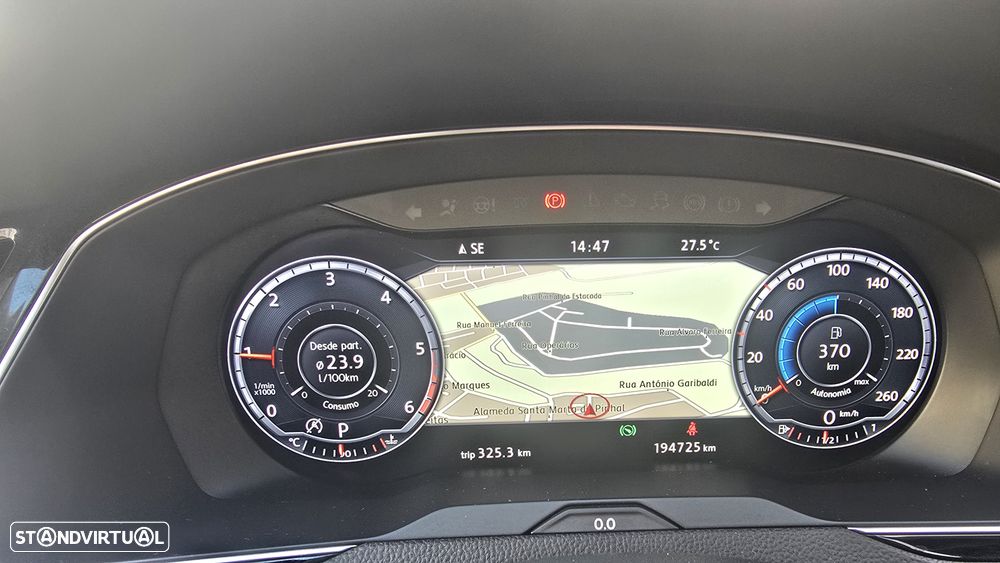 VW Passat Variant 2.0 TDI Highline DSG 4Motion - 36