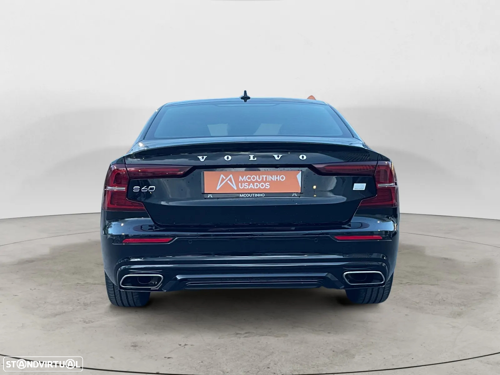 Volvo S60 2.0 T8 PHEV R-Design AWD - 5