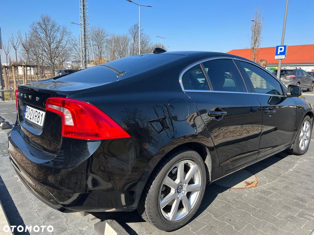 Volvo S60 D2 Drive-E Momentum - 5