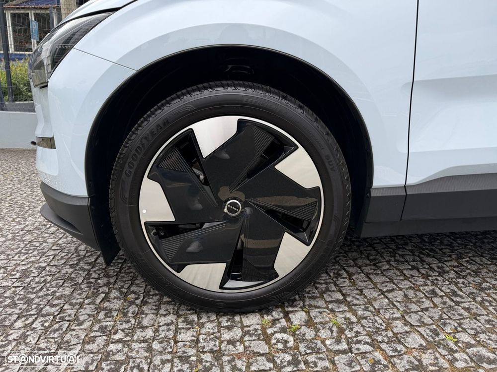 Volvo EX30 69 kWh Single Motor Extended Range Plus - 15