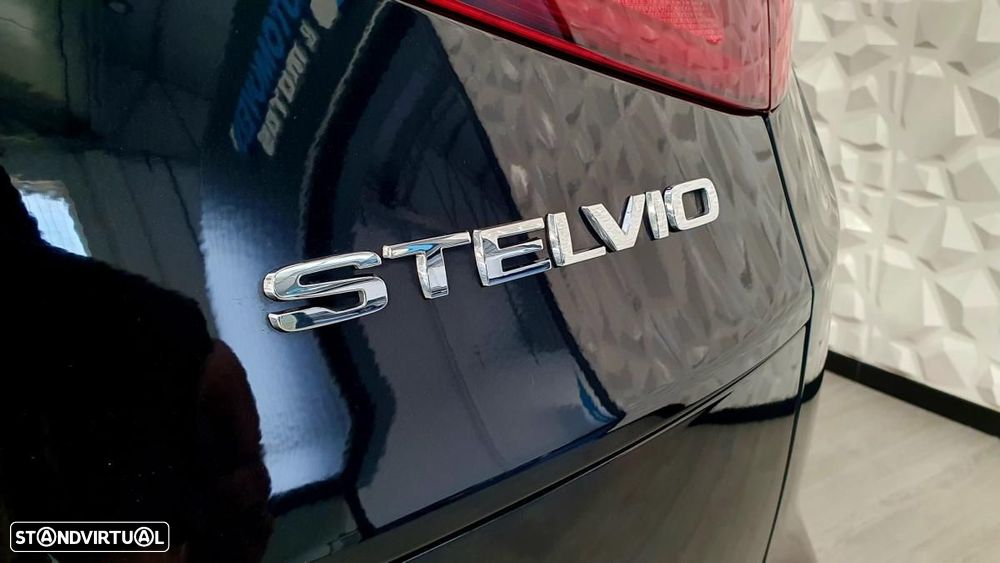 Alfa Romeo Stelvio 2.2 D Super AT8 Q4 - 17