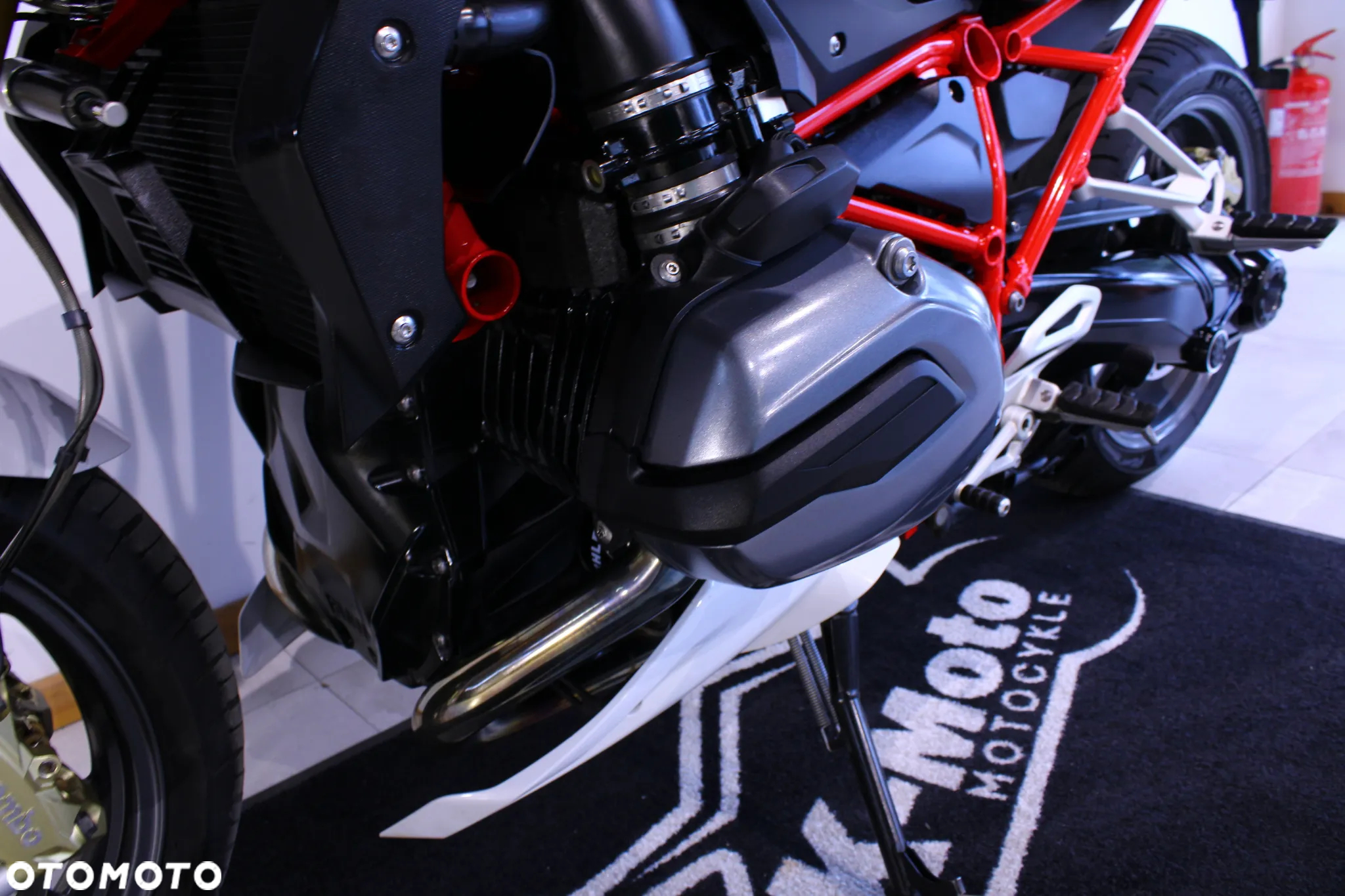 BMW R - 28