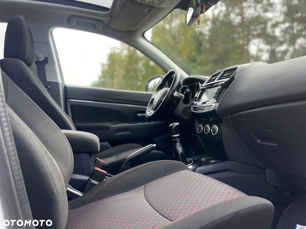 Mitsubishi ASX - 14