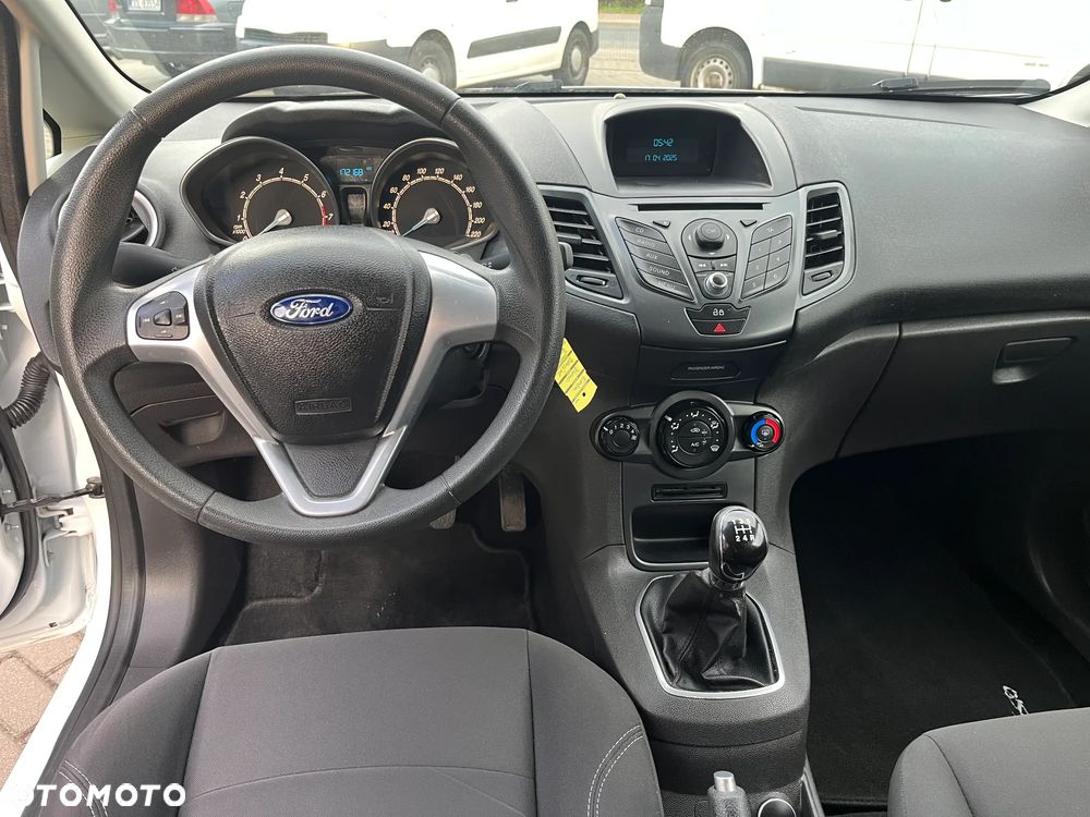 Ford Fiesta - 23
