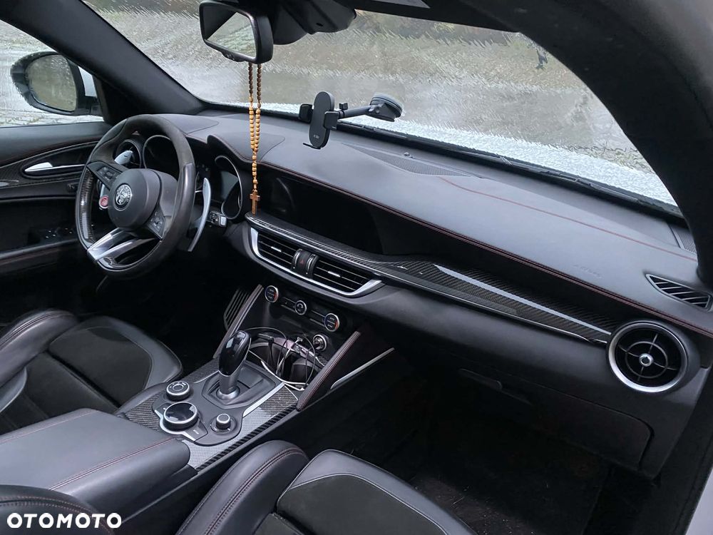 Alfa Romeo Stelvio 2.9 V6 Bi-Turbo Quadrifoglio Q4 - 13