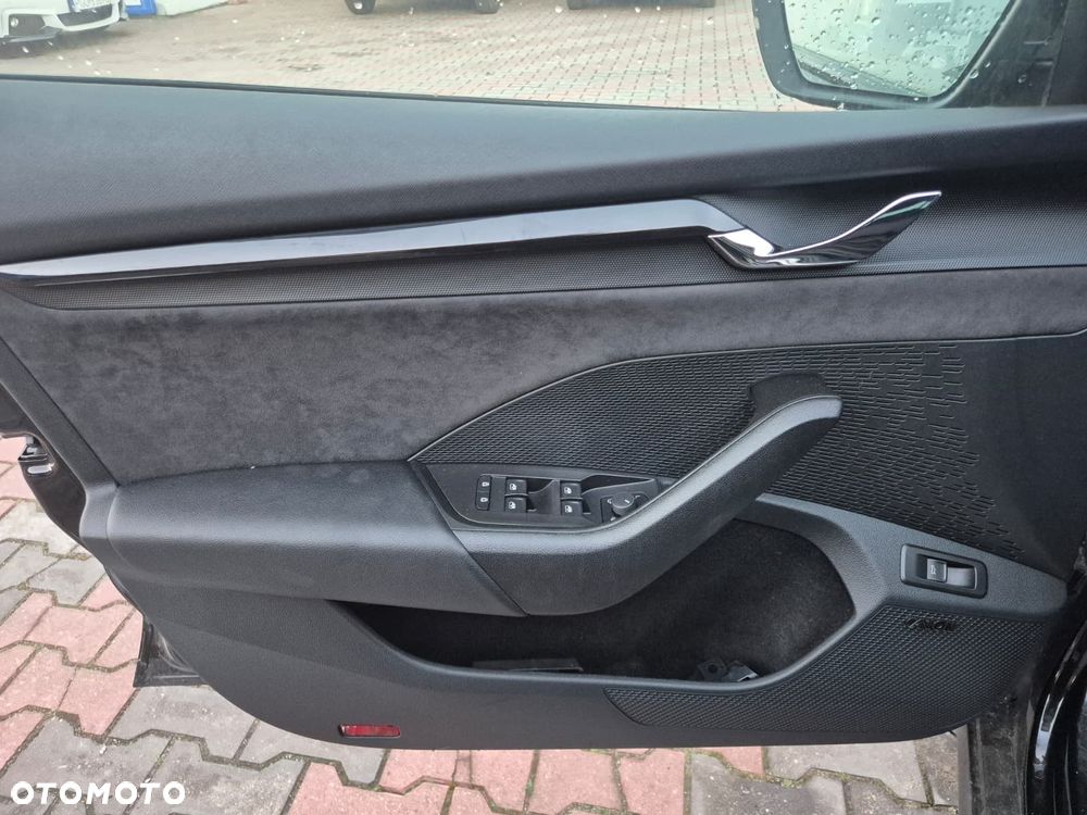 Skoda Octavia 2.0 TDI 4x4 RS DSG - 11