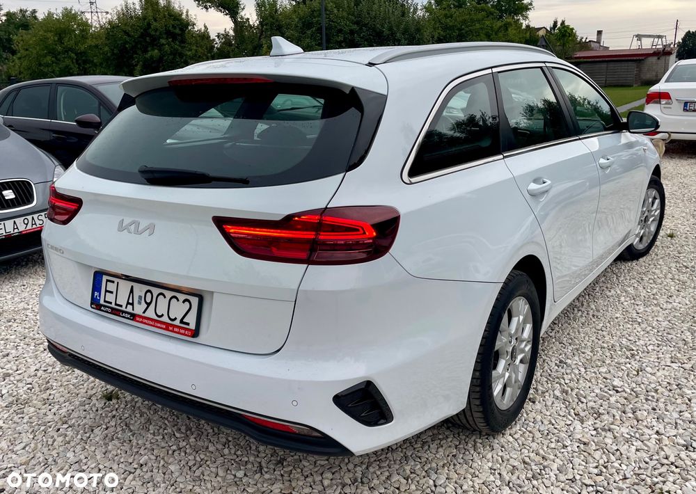 Kia Ceed 1.6 CRDi (48V Mild-Hybrid) Platinum - 9