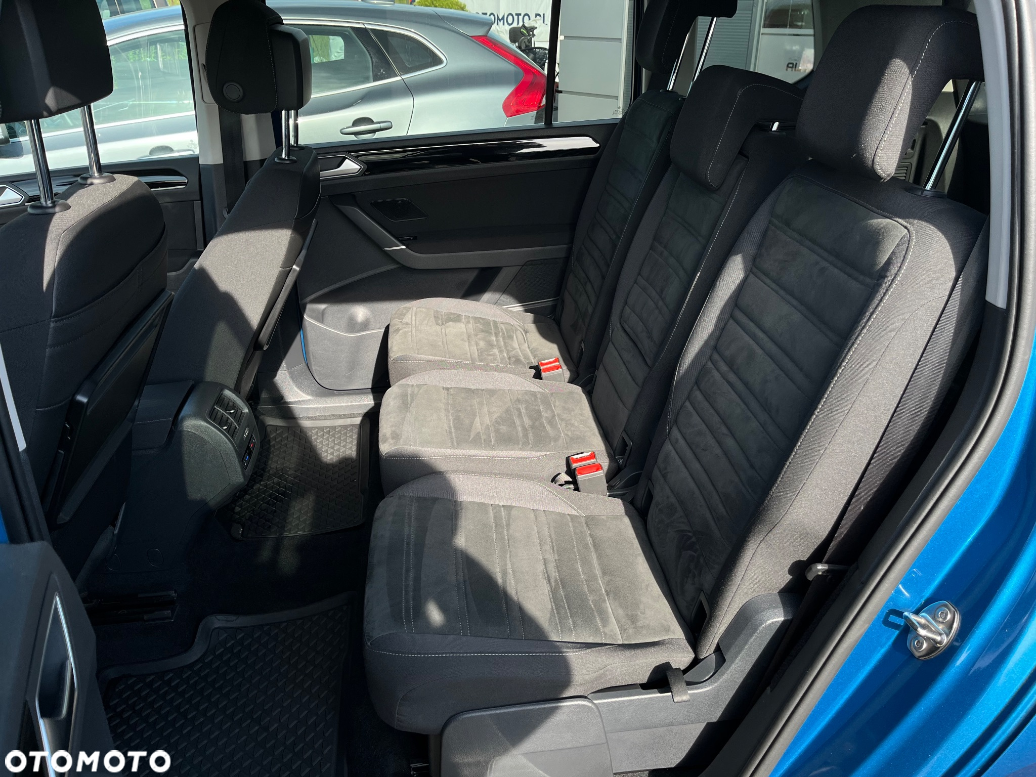 Volkswagen Touran 2.0 TDI BMT Highline - 22