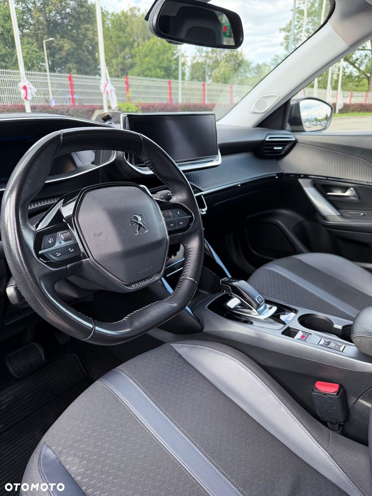 Peugeot 2008 1.5 BlueHDi Allure Pack S&S EAT8 - 10