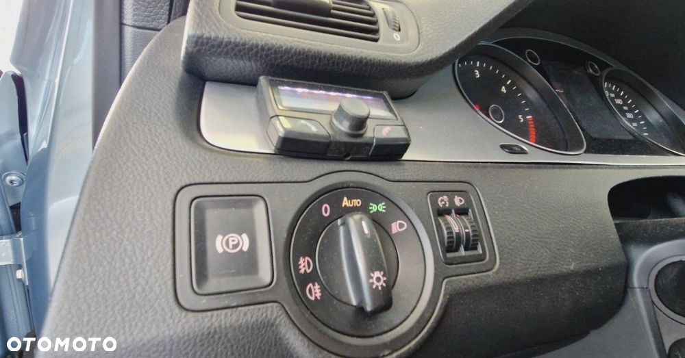 Volkswagen Passat - 21