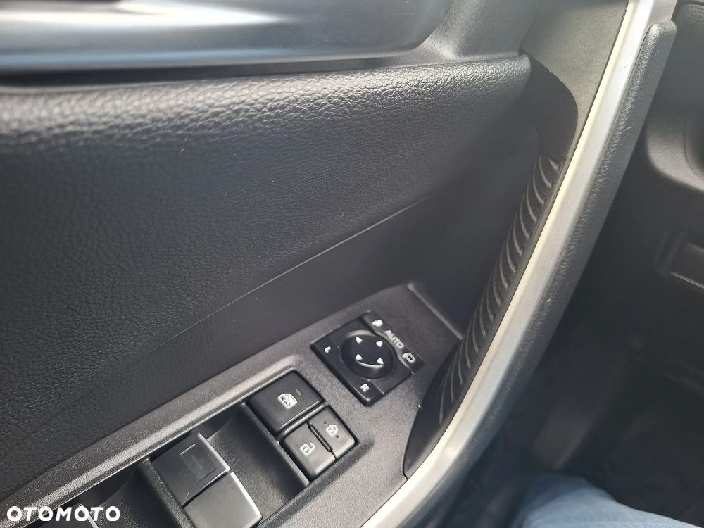 Toyota RAV4 - 26