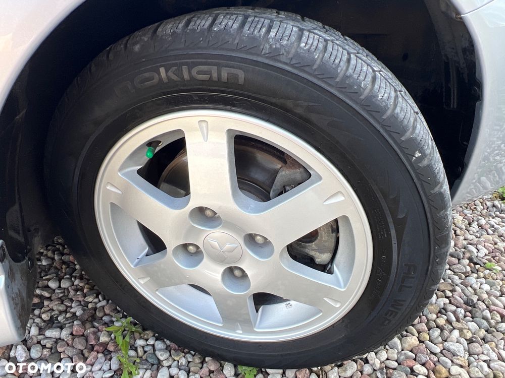 Mitsubishi Lancer 1.6 Intense - 12