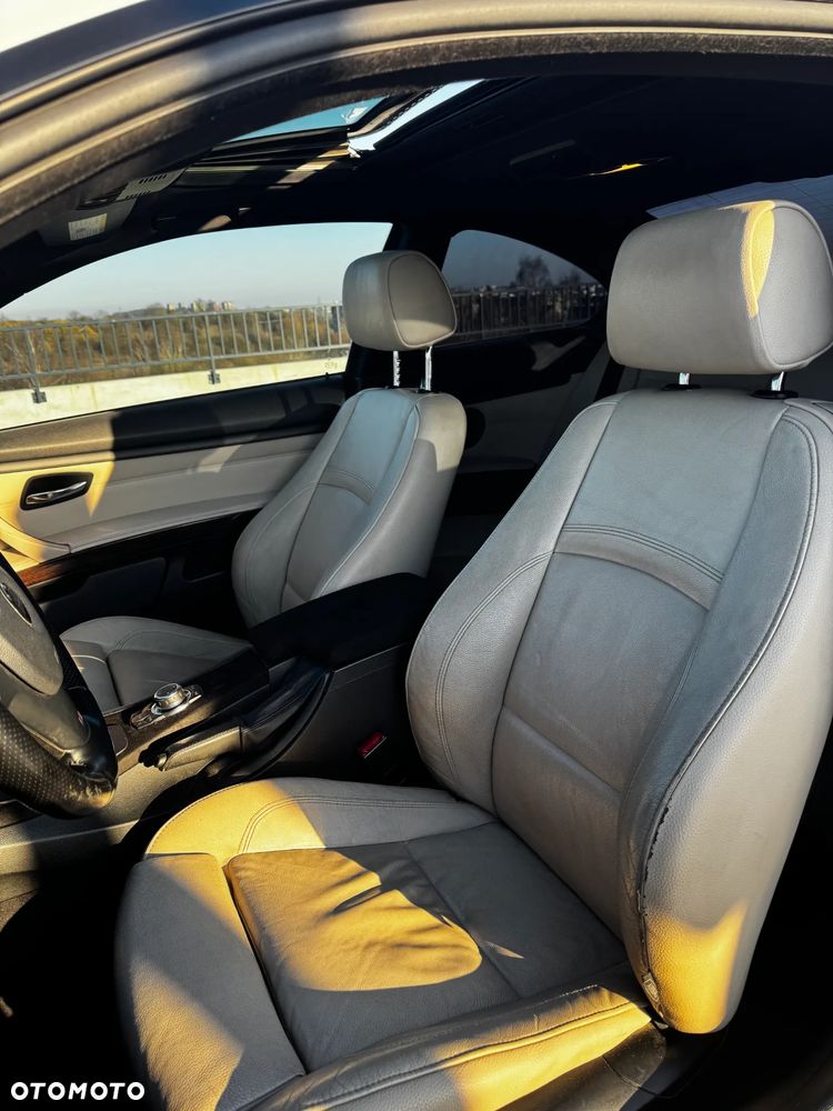 BMW Seria 3 335i M Sport Edition - 8