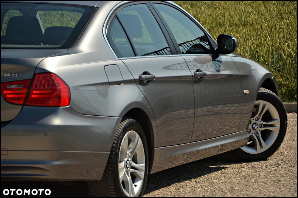 BMW Seria 3 318d - 22
