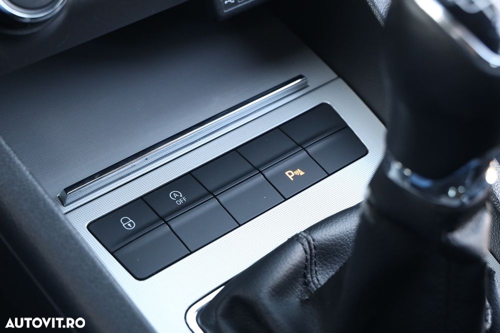 Skoda Octavia 1.6 TDI ACTIVE - 22