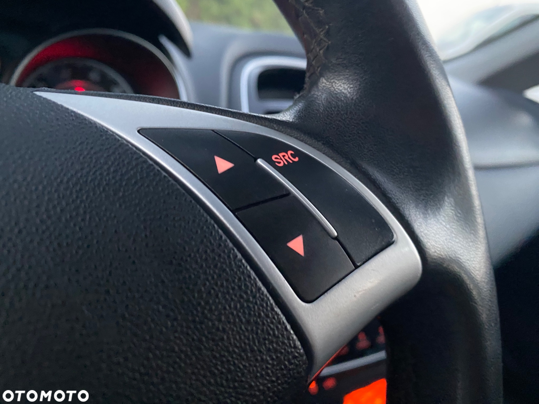 Fiat Grande Punto - 11