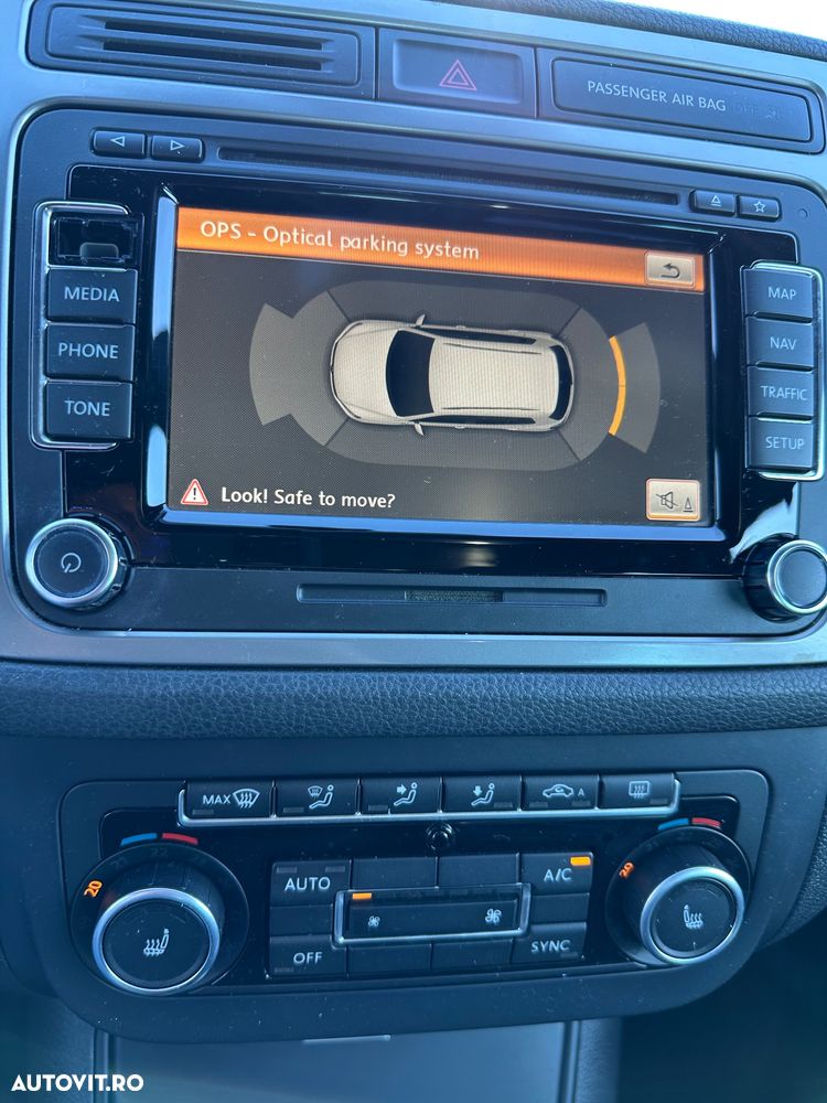 Volkswagen Tiguan 2.0 TDI DPF 4Motion BlueMotion Technology DSG Lounge Sport & Style - 22