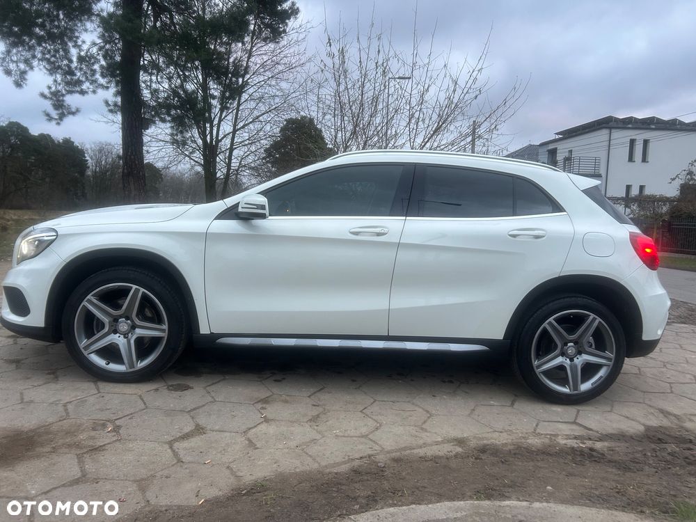Mercedes-Benz GLA 250 4Matic 7G-DCT AMG Line - 5