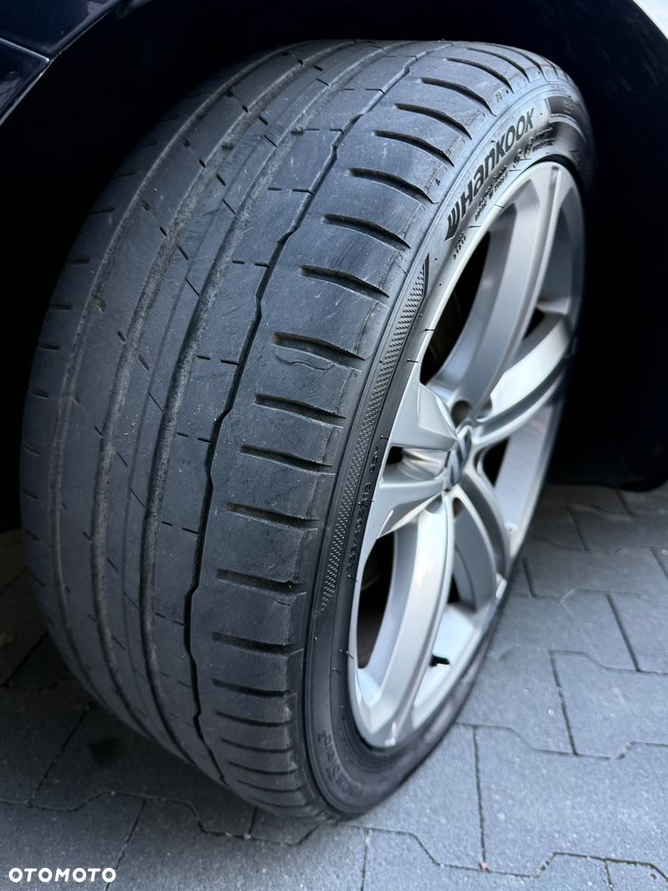 Volkswagen Passat 2.0 TDI BlueMotion Technology R-Line - 24