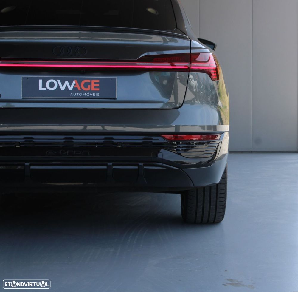 Audi Q8 e-Tron 50 quattro S line - 14