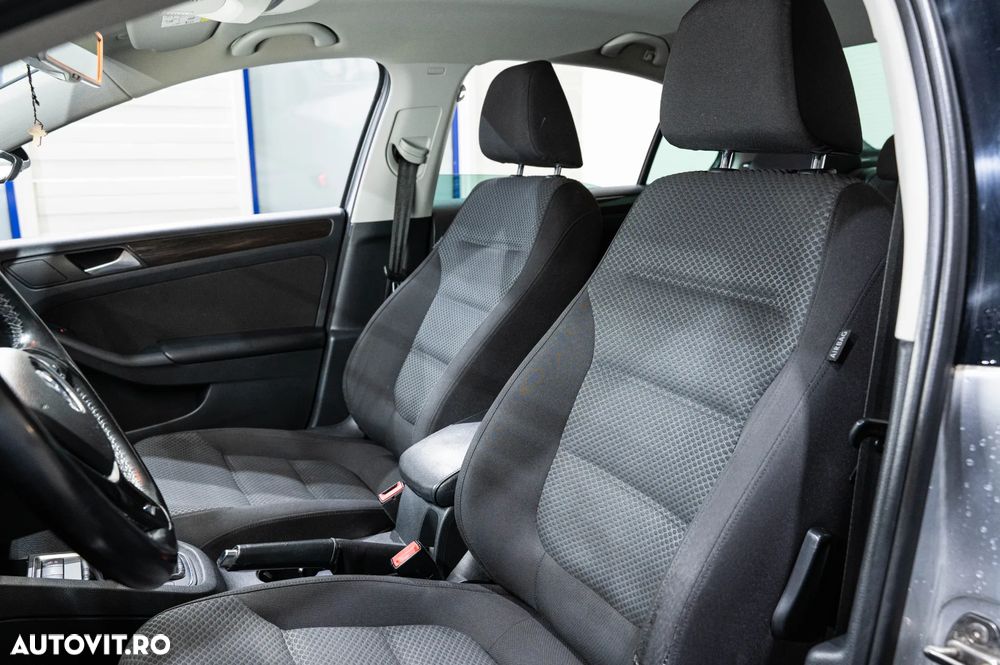 Volkswagen Jetta 2.0 TDI DSG BlueMotion Technologie - 6