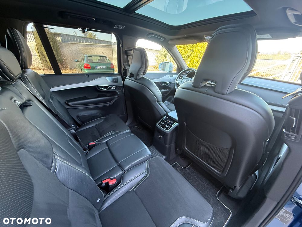 Volvo XC 90 T8 AWD Plug-In Hybrid R-Design 7os - 7