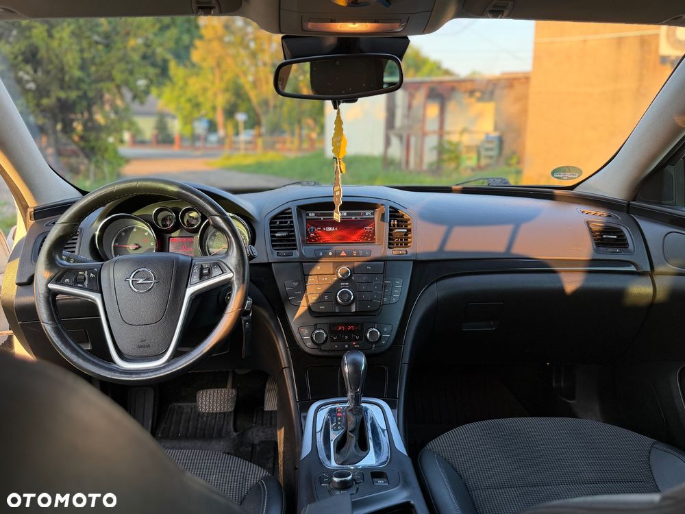 Opel Insignia - 10