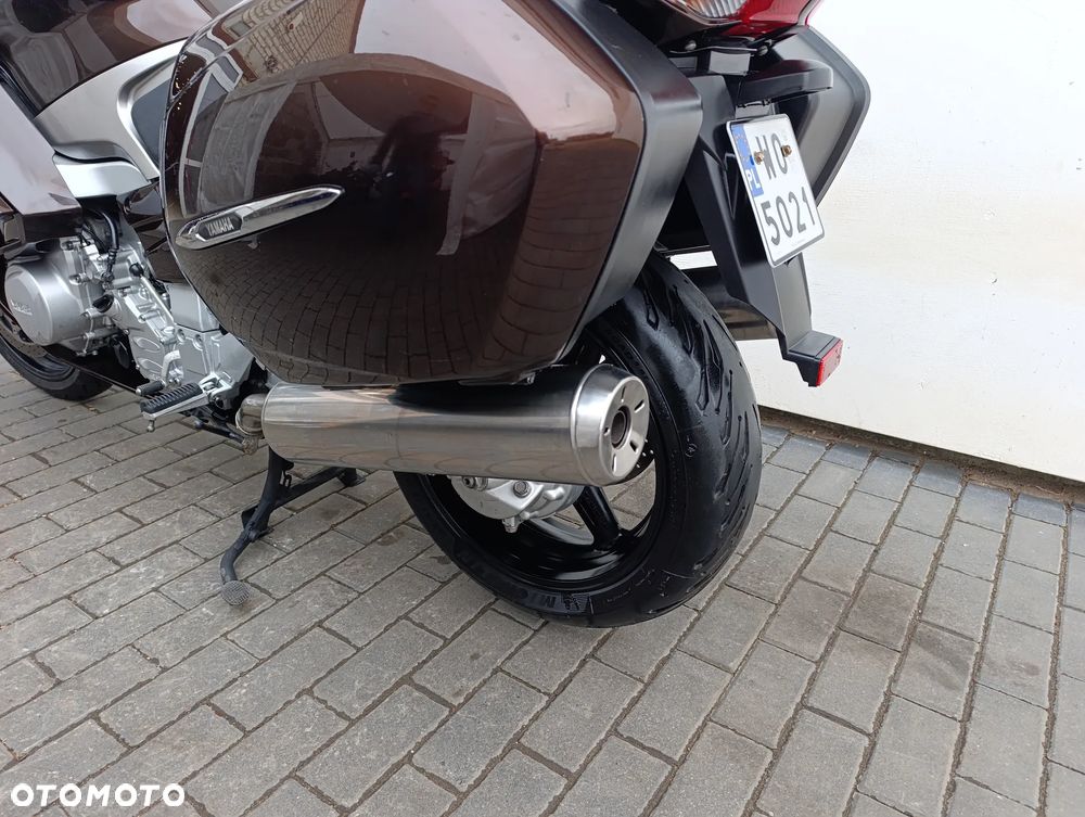 Yamaha FJR - 21