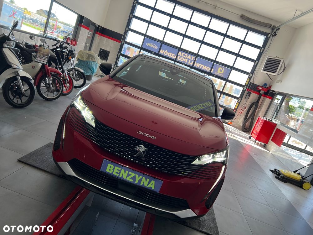 Peugeot 3008 1.2 PureTech Active S&S EAT8 - 3