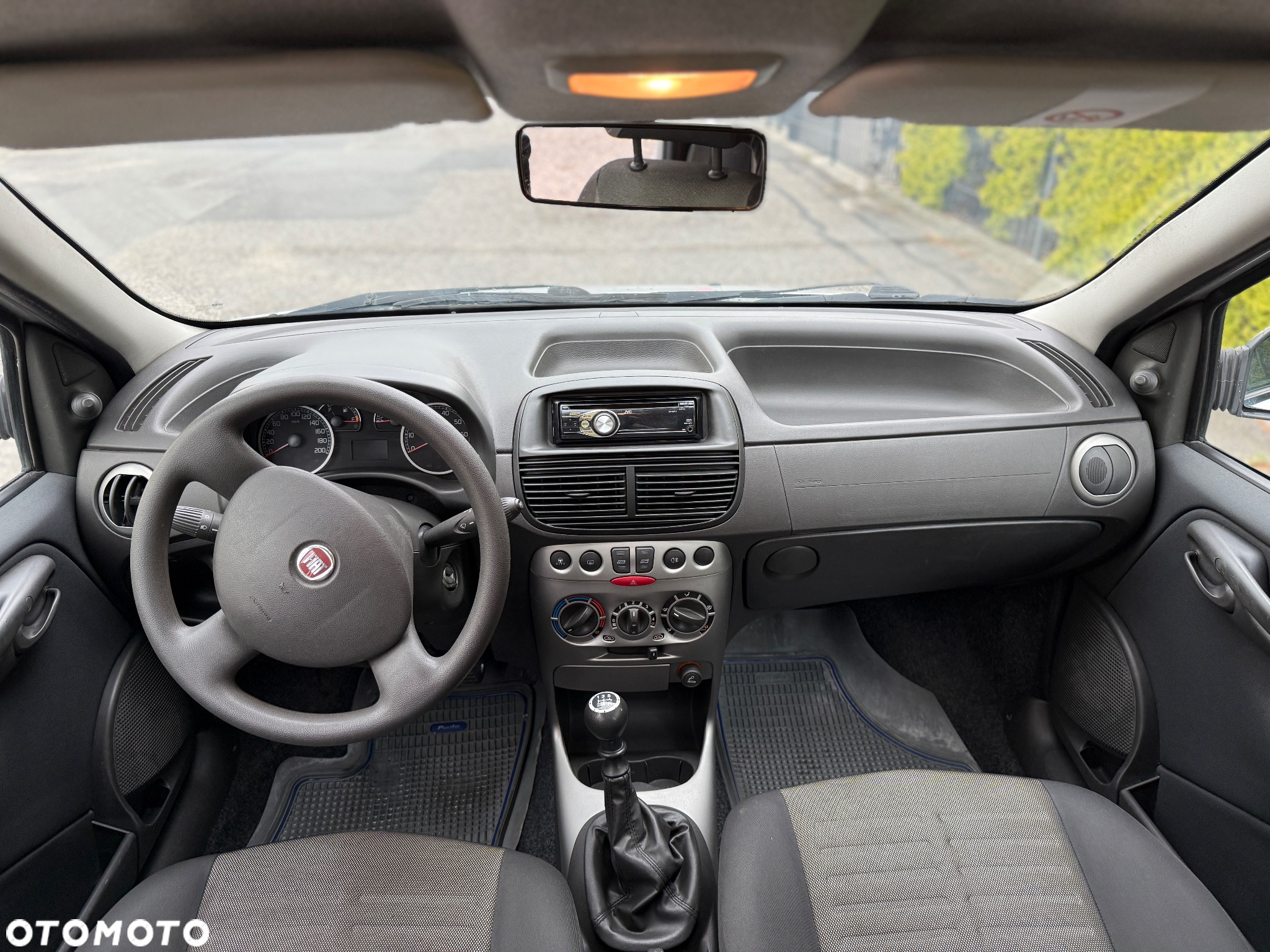 Fiat Punto 1.2 8V Classic - 8