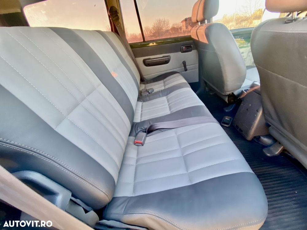 Toyota Land Cruiser - 9