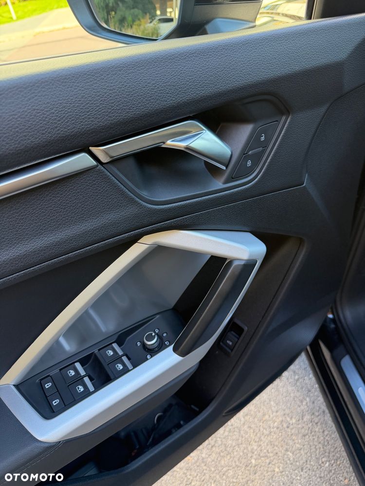 Audi Q3 40 TDI Quattro S tronic - 12