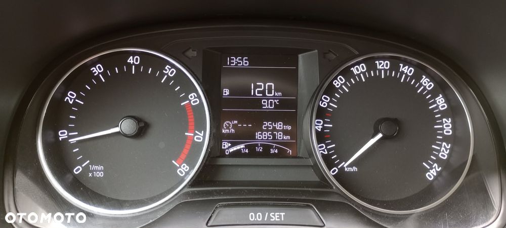 Skoda Fabia 1.0 Ambition - 10