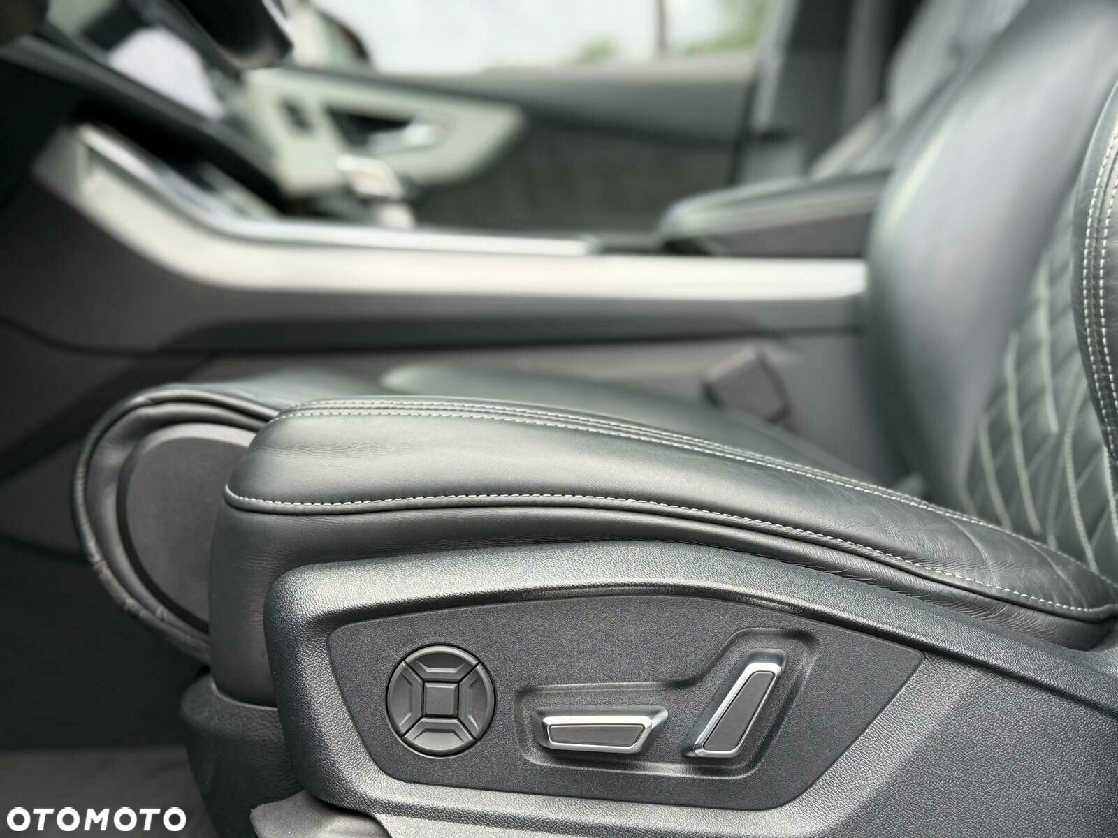 Audi Q7 - 12