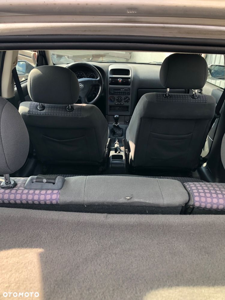 Opel Astra 1.6 GL / Club - 12