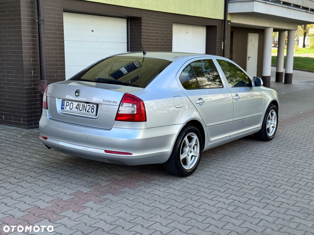 Skoda Octavia 1.6 TDI Elegance - 9