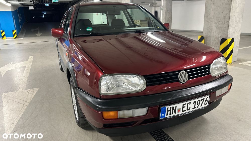 Volkswagen Golf - 34